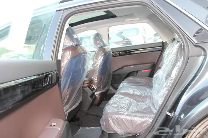 هونداي ازيرا كلاسك لون رمادي سماوي موديل 2026 10