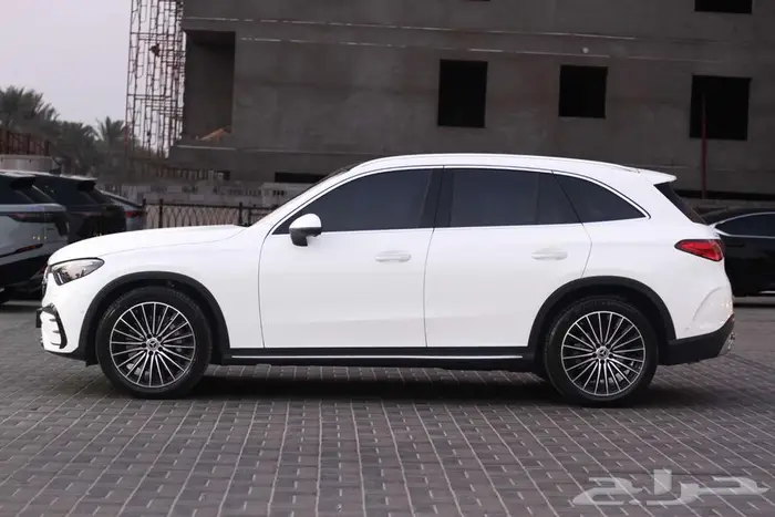 مرسيدس GLC 300 Coupe AMG PKG موديل 2025 (جديد) 5