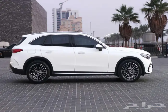 مرسيدس GLC 300 Coupe AMG PKG موديل 2025 (جديد) 2
