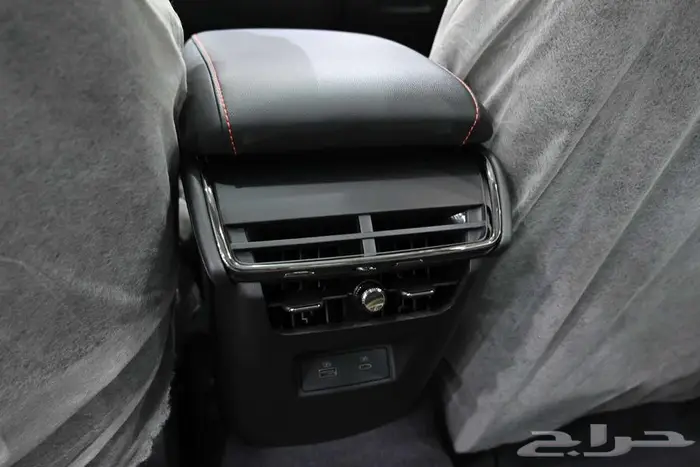 فورد تورس تيتانيوم وارد الجزيزة بالنقد والتقسيط صيانة مجانية 13