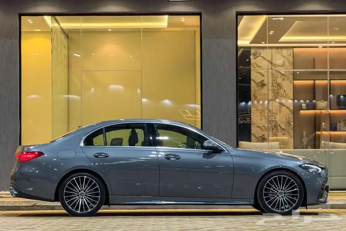 مرسيدس C200 AMG 2025 رمادي 2