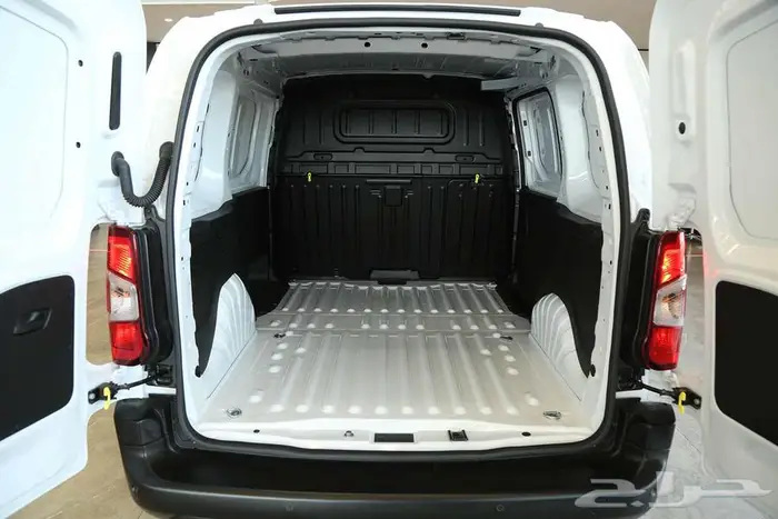 رفيق متين لطرقك اليومية  دوبلو فان 2025 3