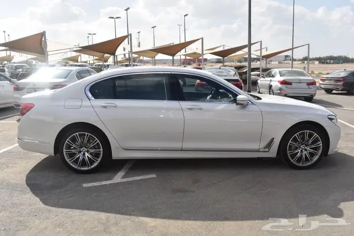 بي ام 2019 مخزن بحاله ممتازه 4