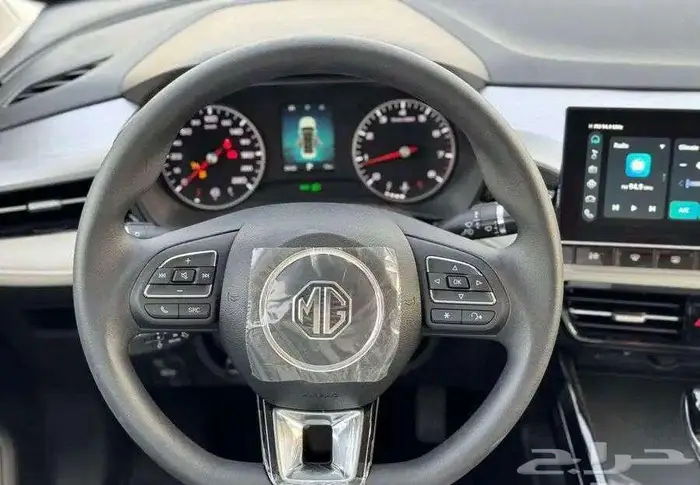 ام جي 5 ستاندر موديل 2025 15