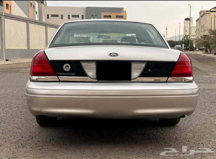 كراون فكتوريا 2009 مخزن لأهل الصنف 16