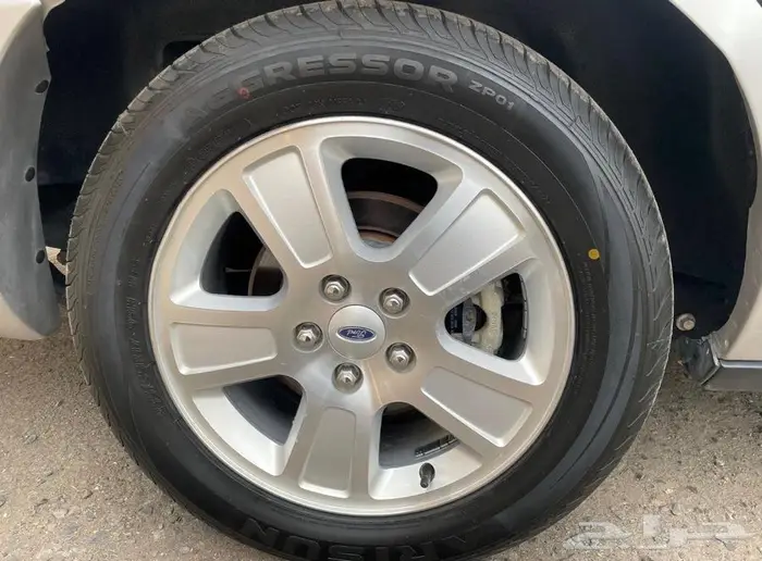 كراون فكتوريا 2009 مخزن لأهل الصنف 36