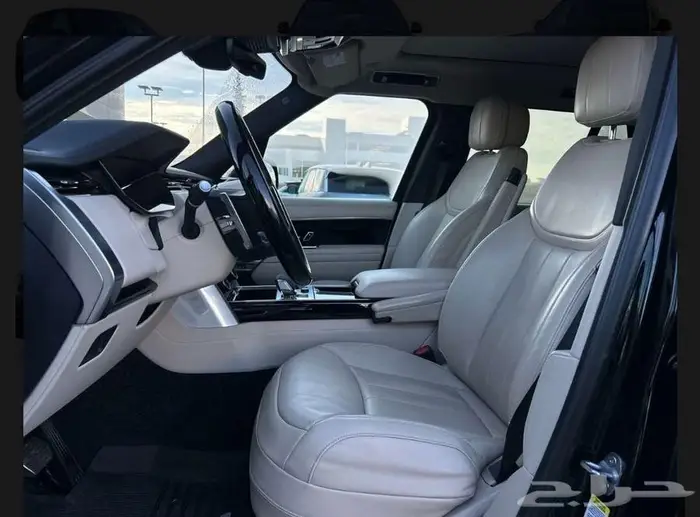 2023 رنج روفر فوج P400 ب 379 8