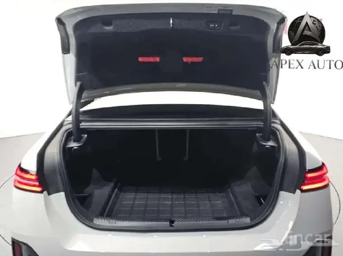 BMW 520 i mkit Sport Special Edition 2024 عرض مميز 18