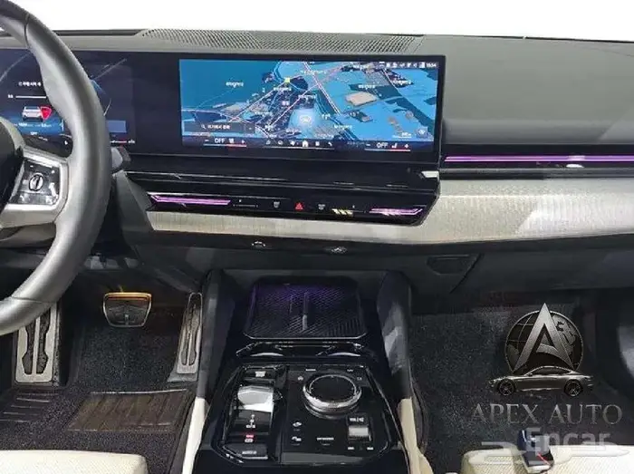 BMW 520 i mkit Sport Special Edition 2024 عرض مميز 11