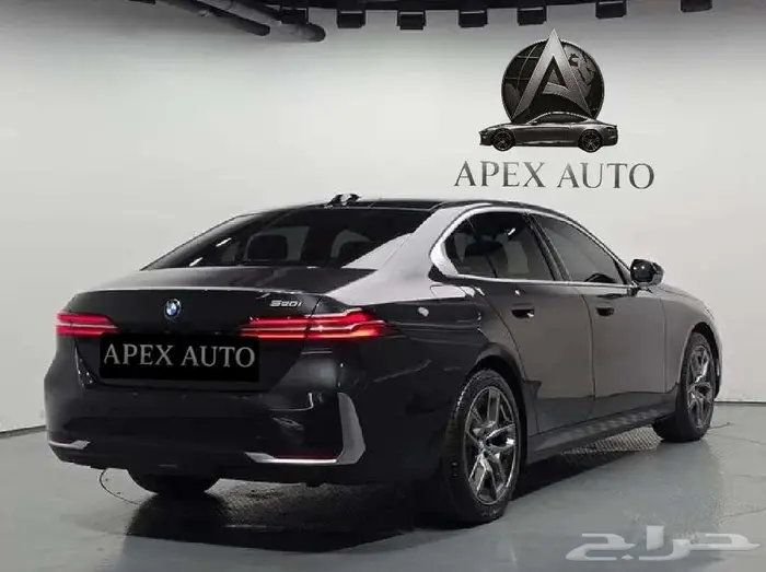 بي إم دبليو الفئة الخامسة BMW 520i 2024 2