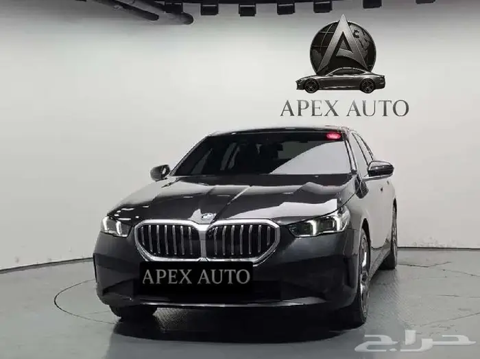 بي إم دبليو الفئة الخامسة BMW 520i 2024 1