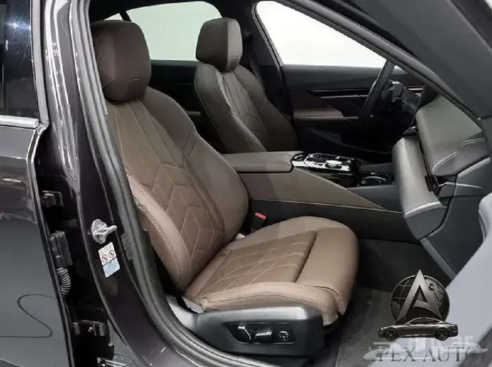 بي إم دبليو الفئة الخامسة BMW 520i 2024 10