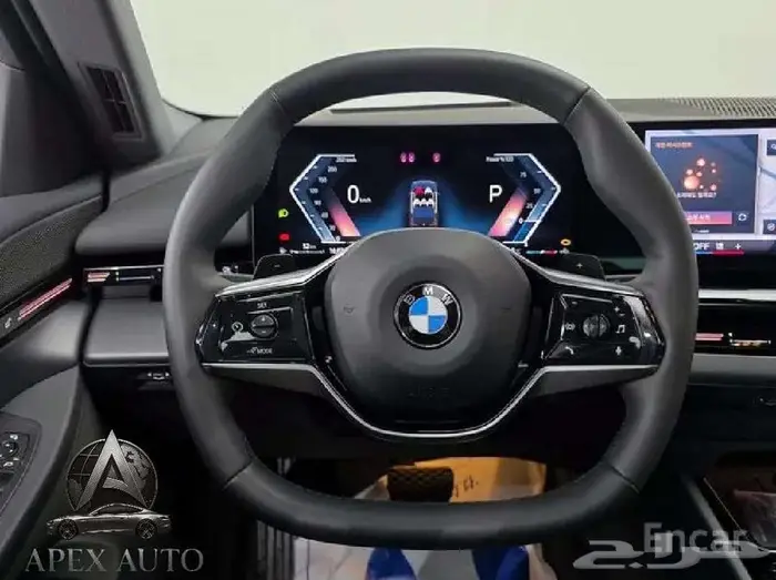بي إم دبليو الفئة الخامسة BMW 520i 2024 6