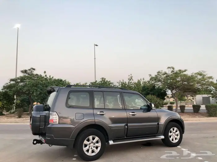 باجيرو موديل 2017 فل مالك اول ممشي قليل مخزن 42