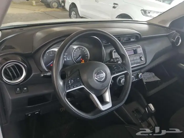 نيسان كيكس 8