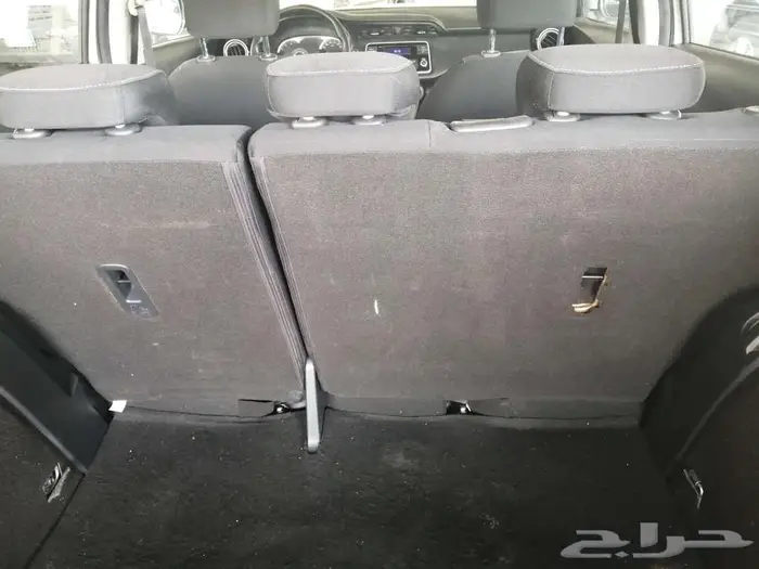 نيسان كيكس 21