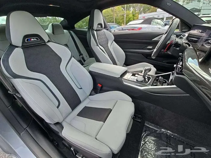 BMW M4 COMPETITION XDrive coup - 2025 - 9.020KM 8