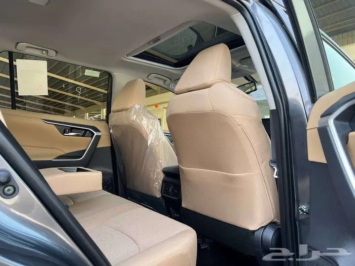 تويوتا راف فور XLE بنزين 2025 متاح اقساط و كاش 5