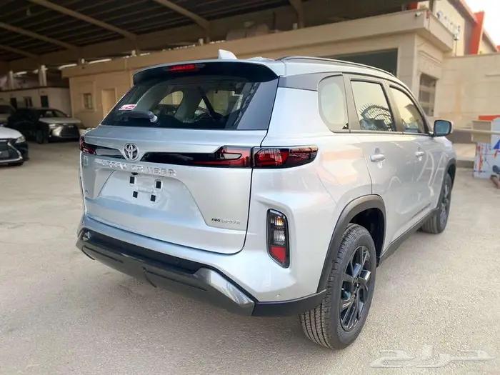 تويوتا أوربان كروز 2026 GL أستاندر 3