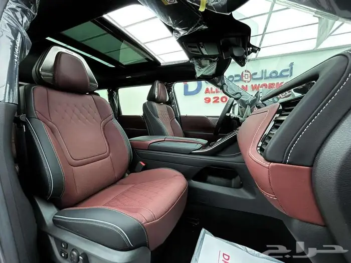 انفينتي QX80 اوتو جراف 2025 قيادة تجمع بين القوة والفخامة 16