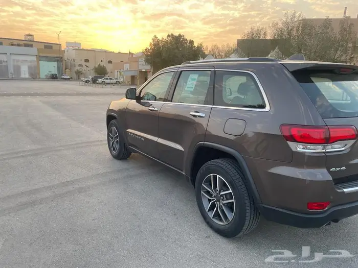 للبيع جراند شروكي 2021 2