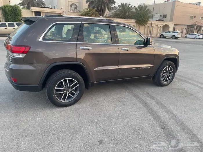 للبيع جراند شروكي 2021 7