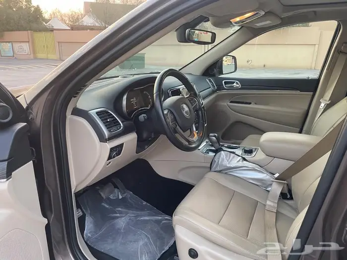 للبيع جراند شروكي 2021 10