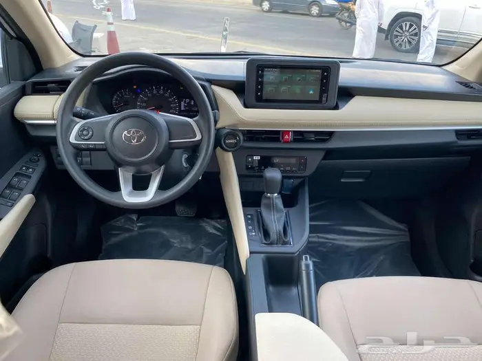 تويوتا يارس Y موديل 2024 عداد 3 الاف كم فقط 10