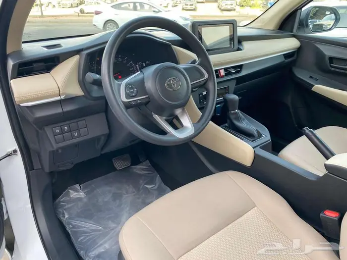 تويوتا يارس Y موديل 2024 عداد 3 الاف كم فقط 8