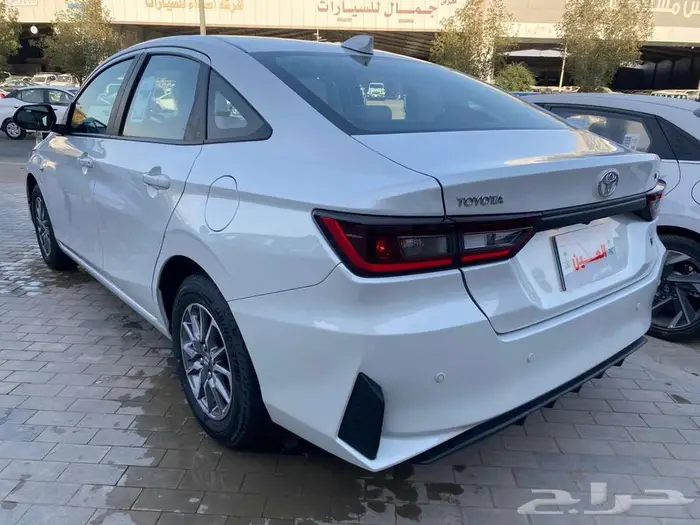 تويوتا يارس Y موديل 2024 عداد 3 الاف كم فقط 5