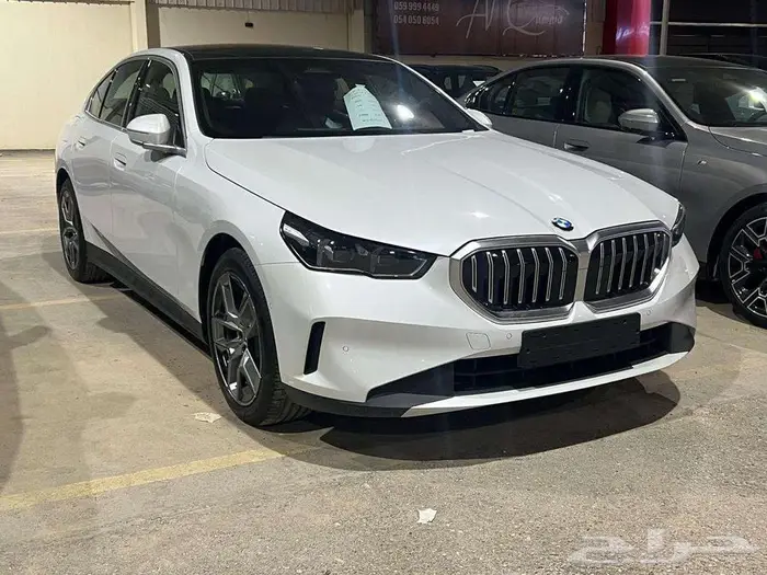 BMW 520i 2025 استلام فوري سعر مميز 23
