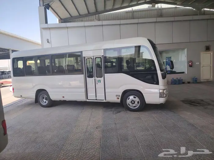 تويوتا باص كوستر 2025 بنزين 2.7 قير عادي 20 راكب COASTER 9