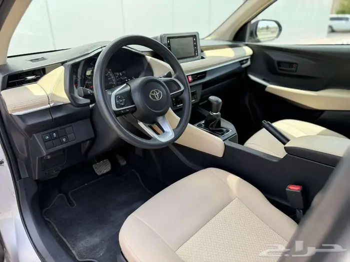 تويوتا يارس Y موديل 2024 عرض خاص 49500 7