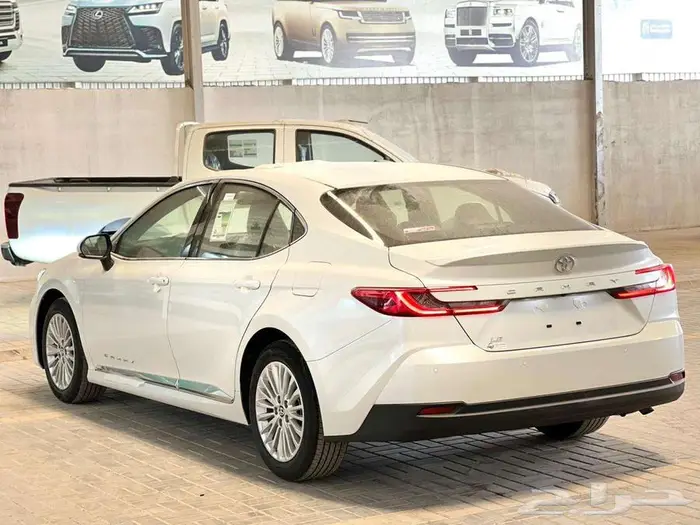 كامري نص فل سعودي موديل 2025 اقساط وكاش متوفر جميع اللوان 18