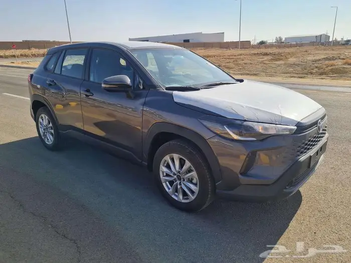 كرولا كروس LE هايبرد 2025 9