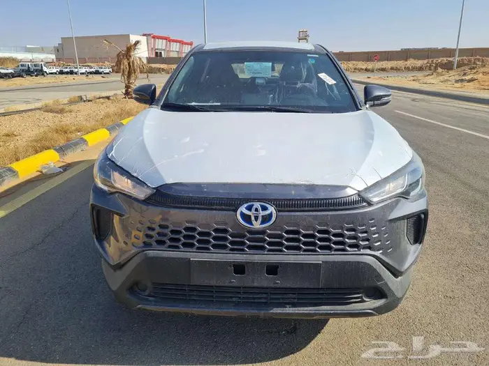 كرولا كروس LE هايبرد 2025 0