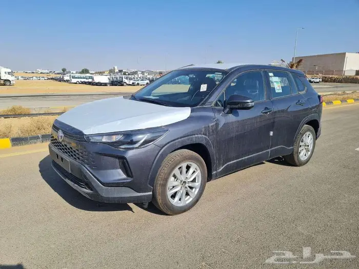 كرولا كروس LE هايبرد 2025 16