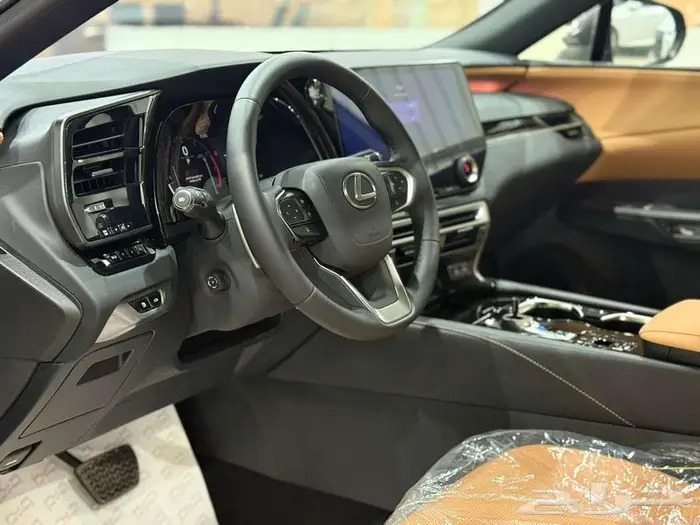 لكزس RX 350 BB بنزين 2025 - داخلي جملي - عرض نهايه العام 31