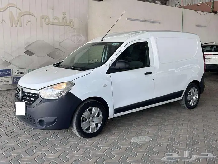 رينو دوكر فان بنزين 2020 1