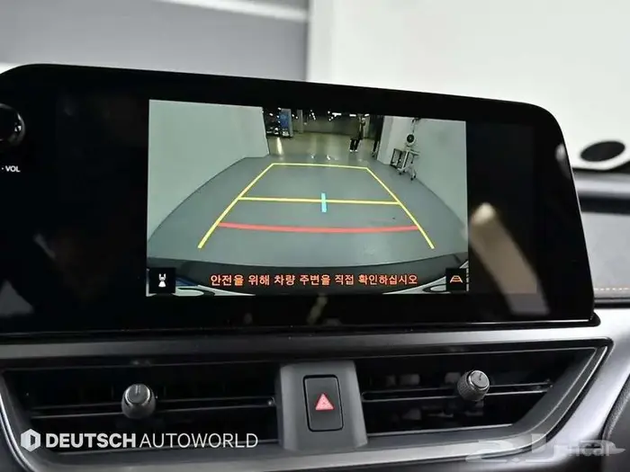 لكزس UX هايبرد 2025 - وارد كوريا 14