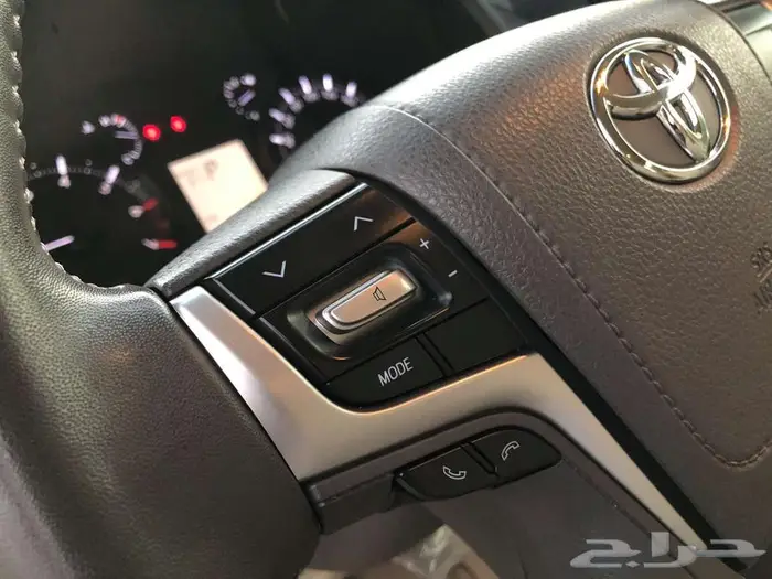 تويوتا برادو 2023 سته سلندر TXLعداد80 ممشي قليل 33