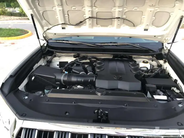 تويوتا برادو 2023 سته سلندر TXLعداد80 ممشي قليل 38