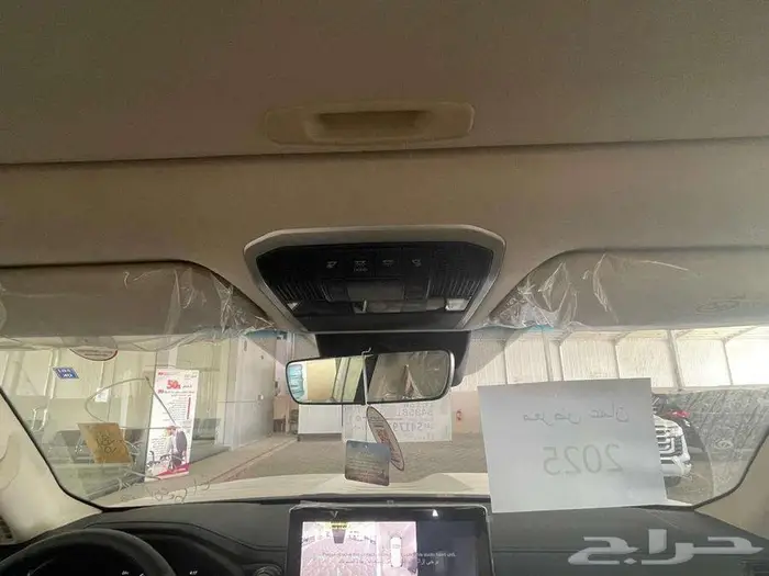 لاندكروزر GXR L4 بنزين سعودي 2025 19