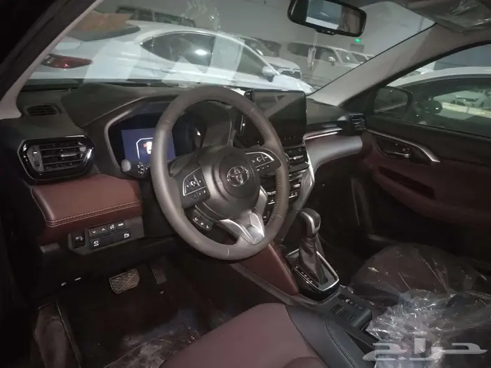 اوربان كروزر 1.5 لتر جي ال اكس 2 4 بنزين (أسود  2026) 4