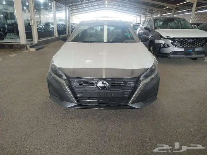 نيسان التيما 2025 استندر سعودي لون تتانيوم وابيض ب 98000 كاش 2