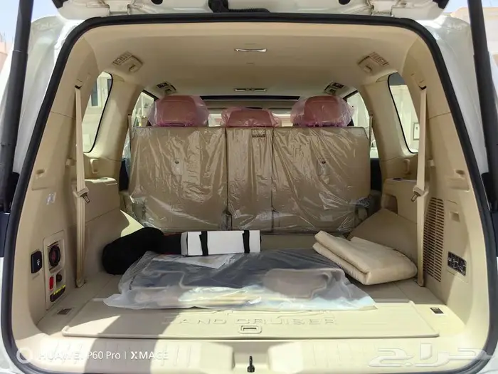 تويوتا لاندكروزرديزل GXR. L4 موديل 2025 17