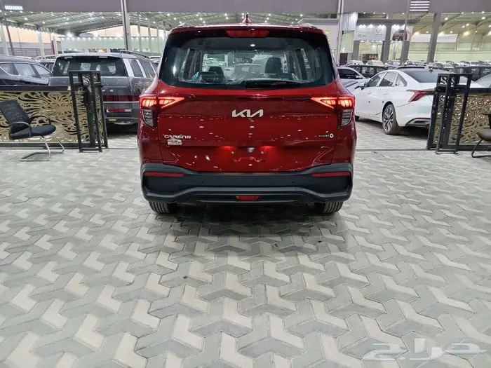 كيا كارينز GLS 1.5 نصف فل 2025 الجبر 12