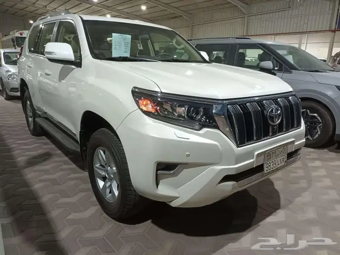 تويوتا برادو بنزين 6 سلندر TXL موديل 2023 5