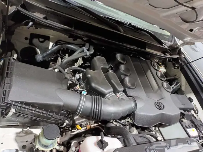 تويوتا برادو بنزين 6 سلندر TXL موديل 2023 12