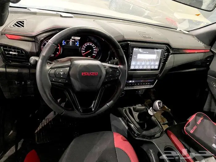 ايسوزو ديماكس Gt 2024 قير عادي تمويل بنوك 4